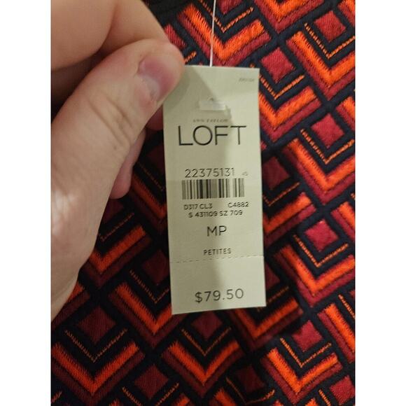 NWT LOFT Geometric Jacquard Shift Dress MP Navy Red Orange Textured Short Sleeve - Picture 3 of 7